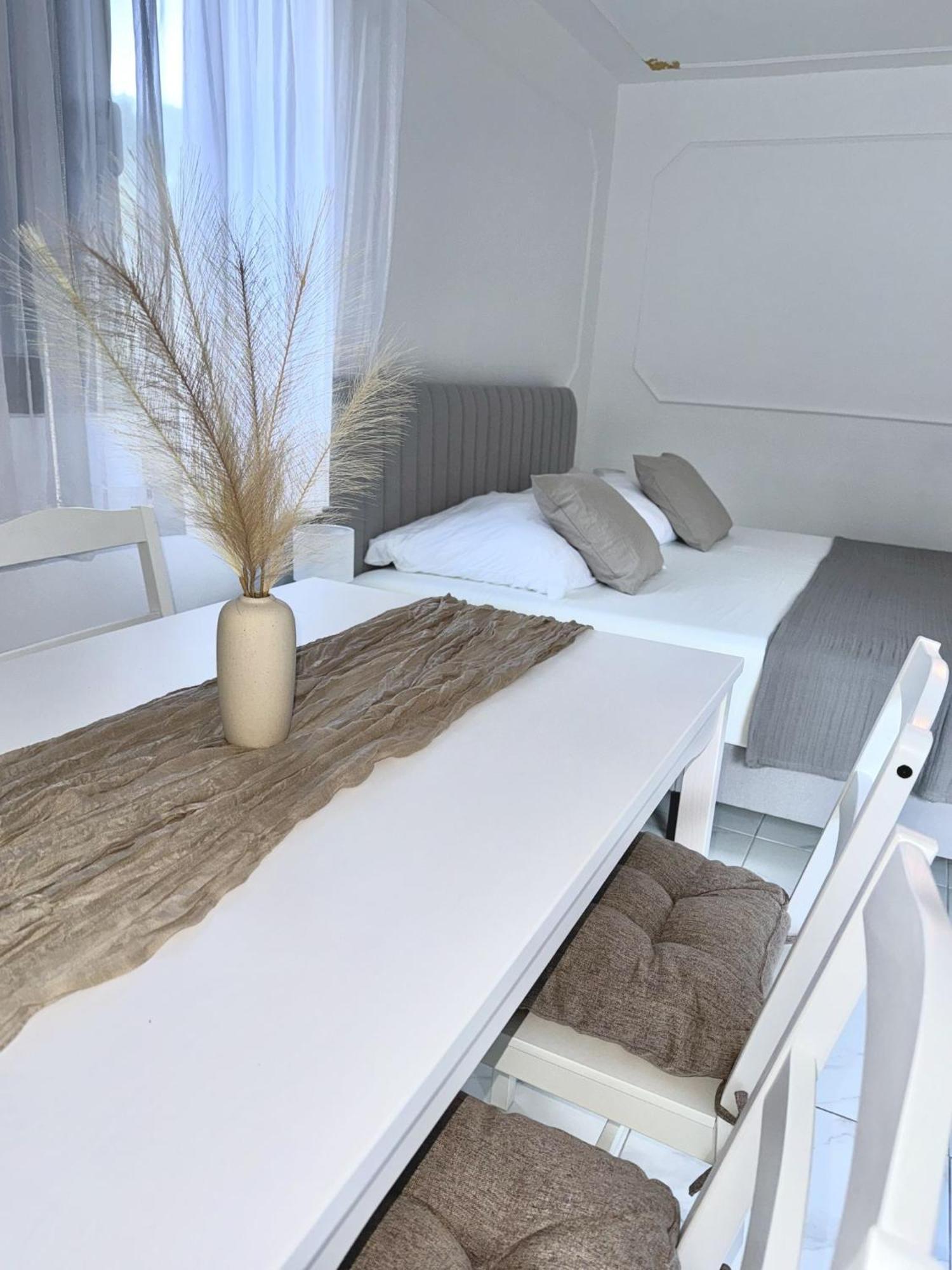 Apts&rooms Makaj - 80m from beach Basina Exteriör bild